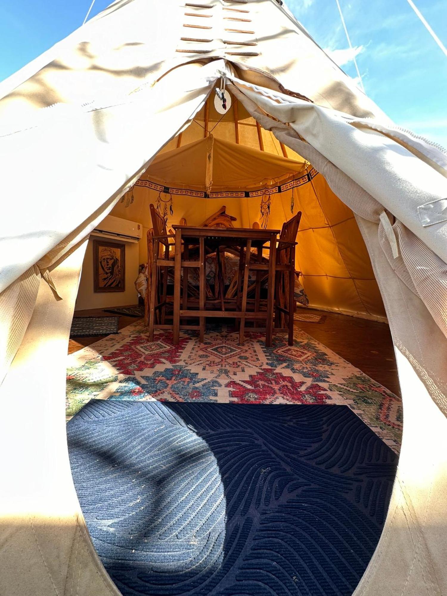 Bandera Stronghold - Cochise Tipi 外观 照片