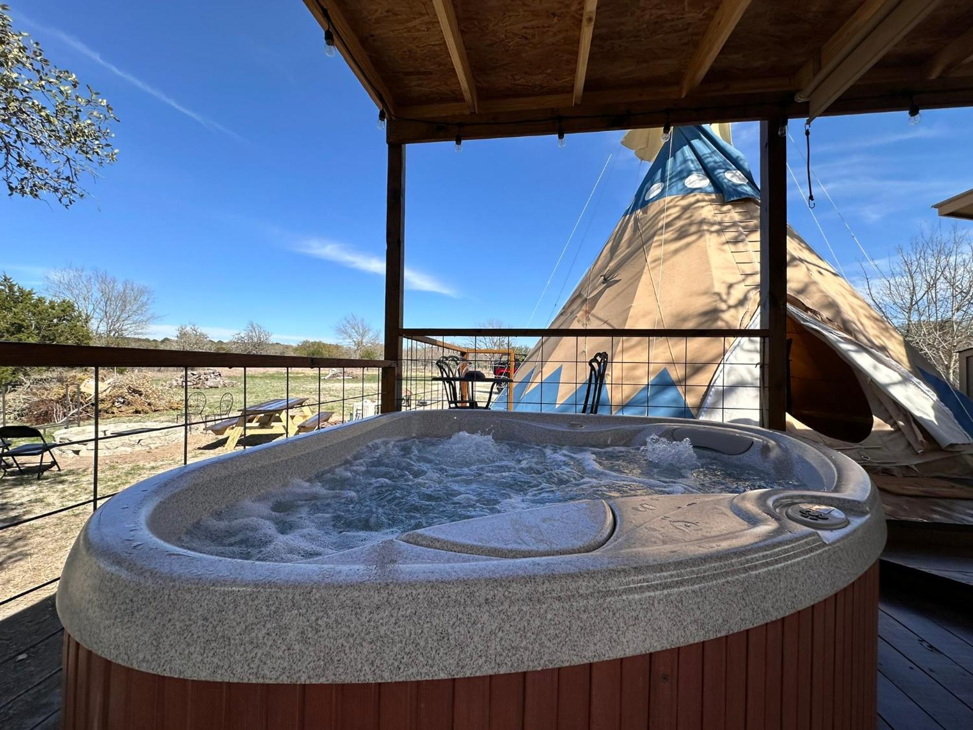 Bandera Stronghold - Cochise Tipi 外观 照片