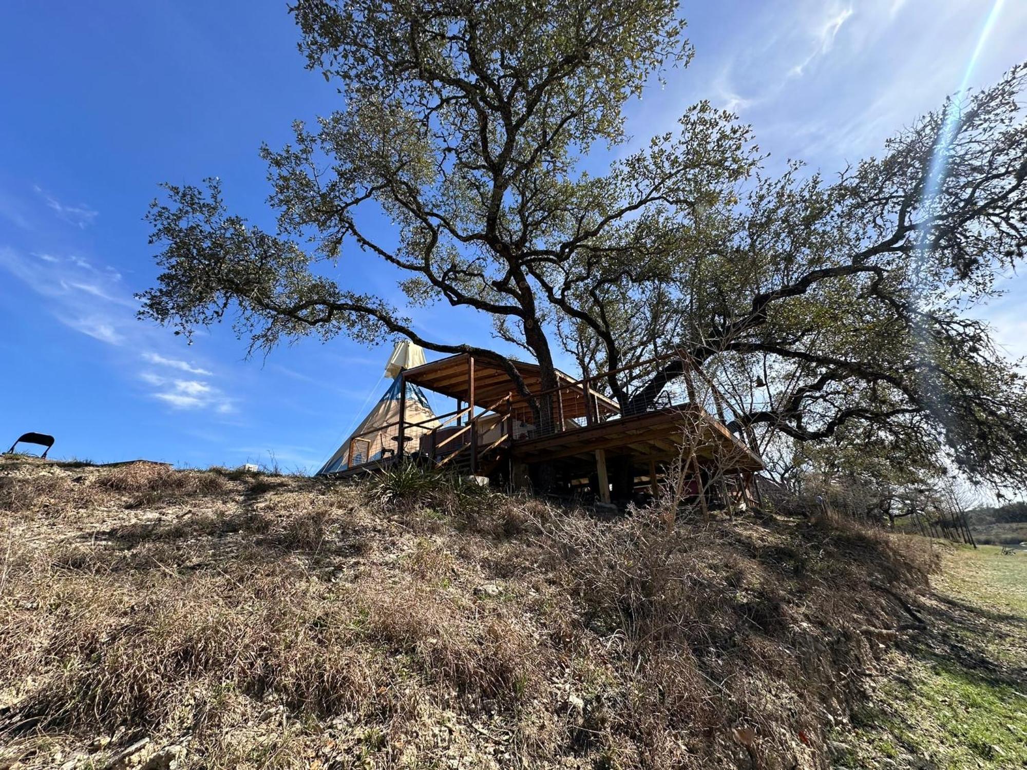 Bandera Stronghold - Cochise Tipi 外观 照片